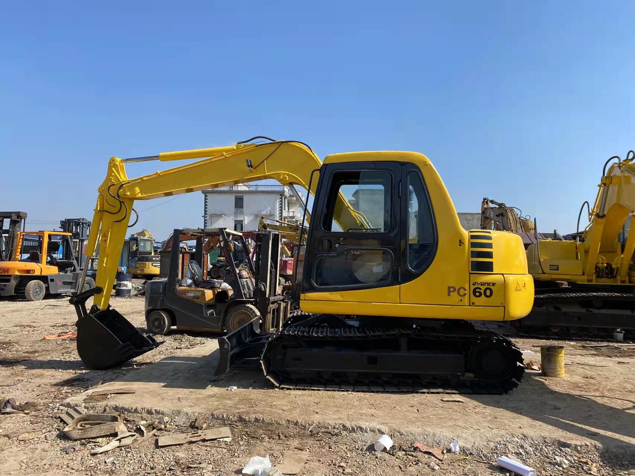 KOMATSU PC60-7 - Kettenbagger: das Bild 1 KOMATSU PC60-7 - Kettenbagger: das Bild 1