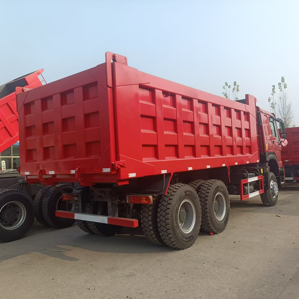 SINOTRUK HOWO 6x4 Dump Truck Click for Discount - Kipper: das Bild 3 SINOTRUK HOWO 6x4 Dump Truck Click for Discount - Kipper: das Bild 3