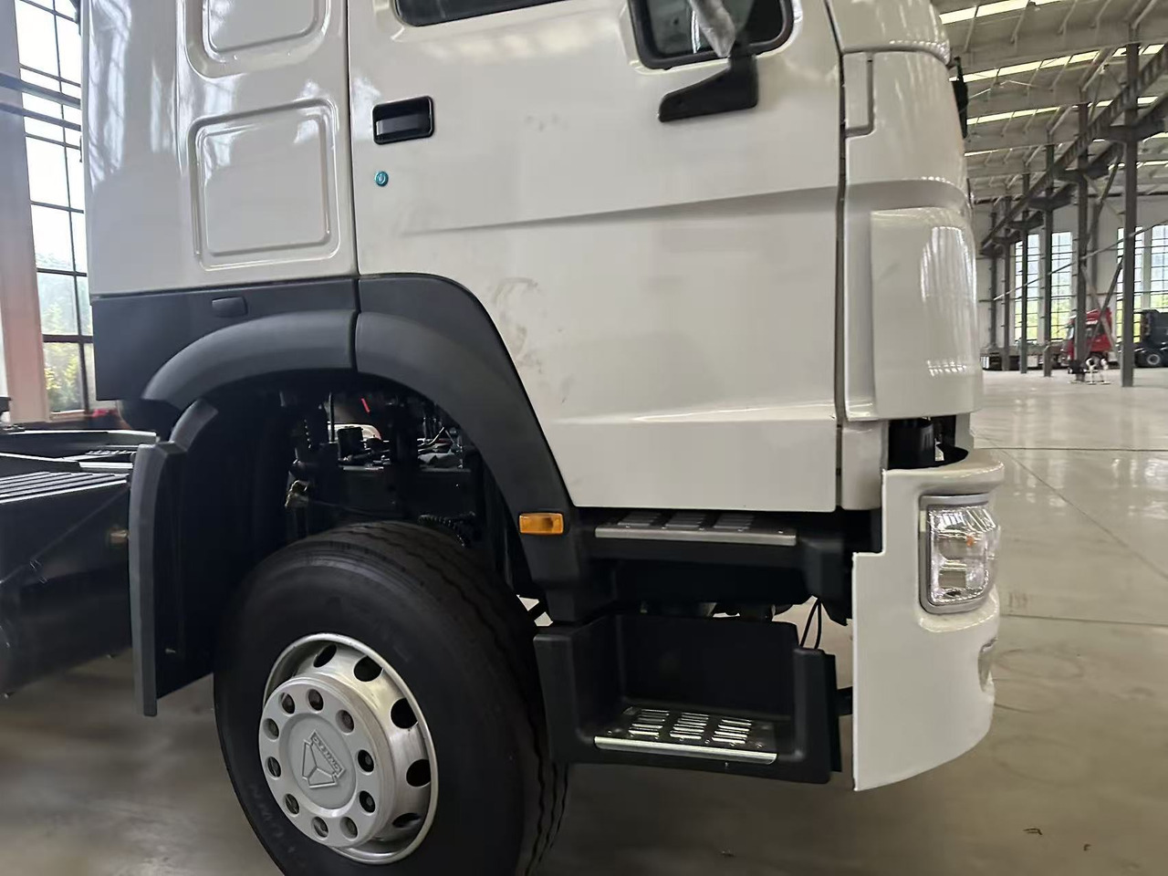 HOWO 371 Tractor Unit 6✖4 - Sattelzugmaschine: das Bild 5 HOWO 371 Tractor Unit 6✖4 - Sattelzugmaschine: das Bild 5