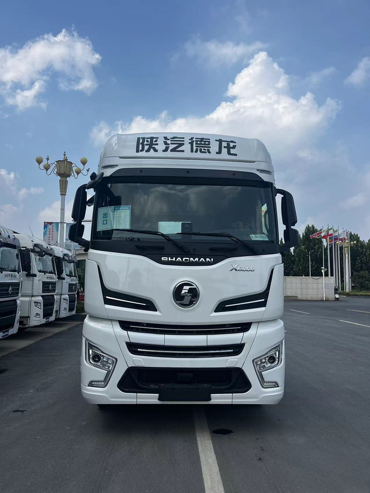 SINOTRUK Delong X6000 Tractor Unit 4X2 Automatic Transmission - Sattelzugmaschine: das Bild 2 SINOTRUK Delong X6000 Tractor Unit 4X2 Automatic Transmission - Sattelzugmaschine: das Bild 2