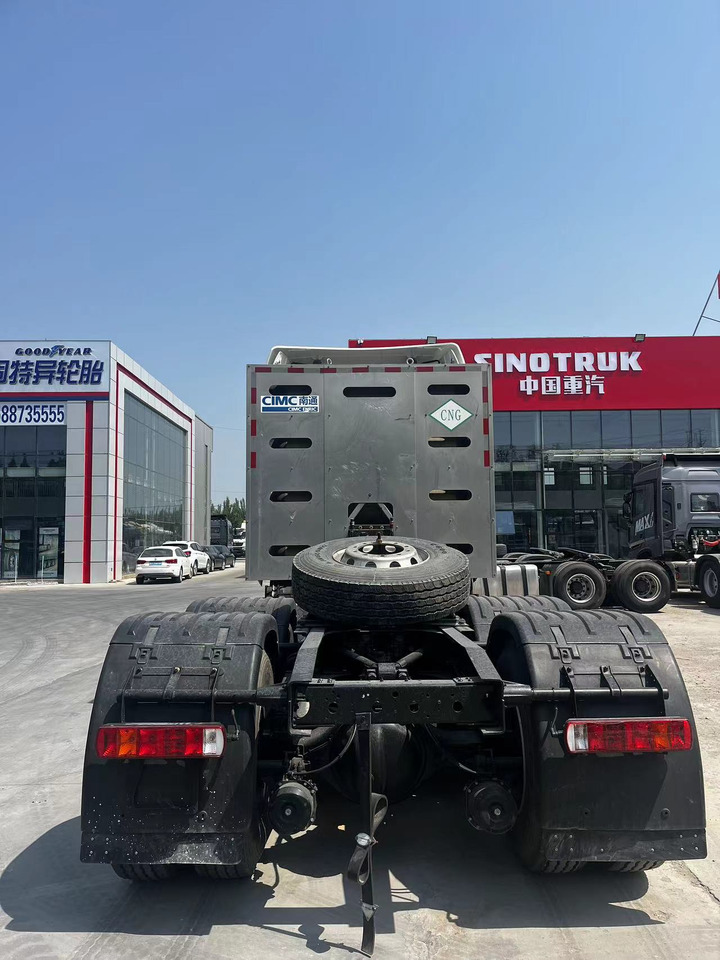 SINOTRUK Tractor Unit JH6 6X4 Manual Transmission New - Sattelzugmaschine: das Bild 5 SINOTRUK Tractor Unit JH6 6X4 Manual Transmission New - Sattelzugmaschine: das Bild 5