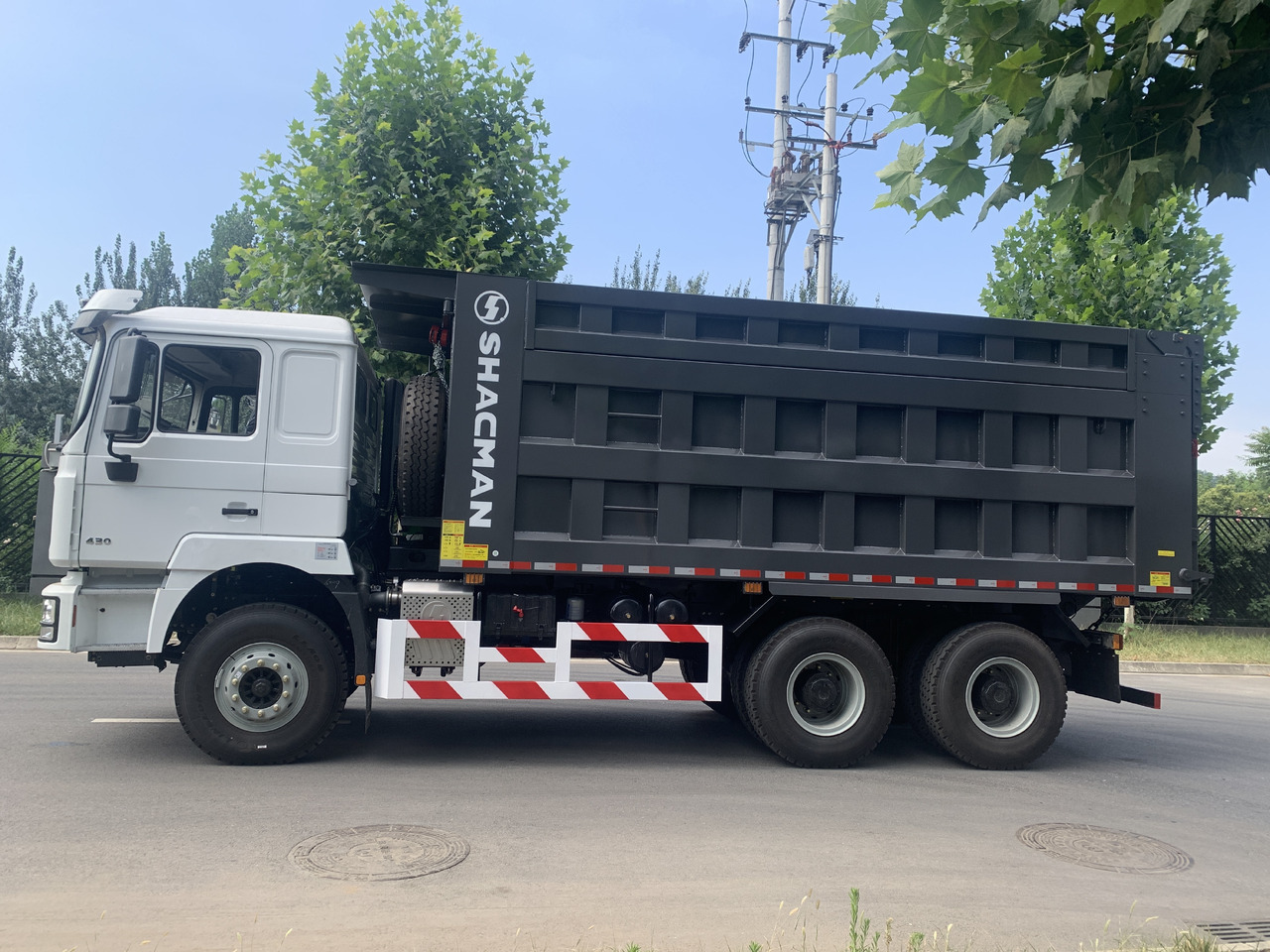 Shacman 6*4 Dump Truck New Brand Click for Discount - Kipper: das Bild 5 Shacman 6*4 Dump Truck New Brand Click for Discount - Kipper: das Bild 5