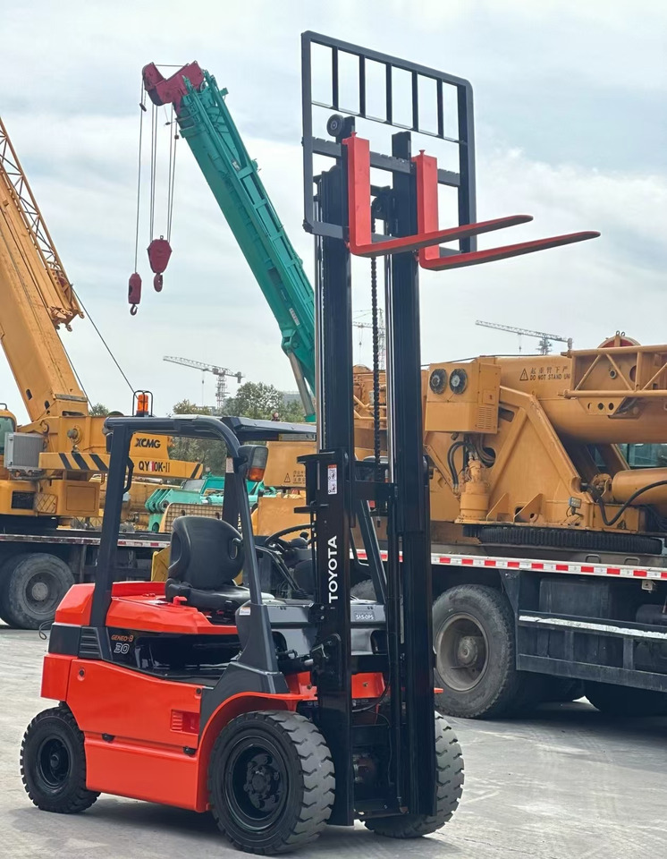 TOYOTA 3Ton Forklift Click for Discount - Elektrostapler: das Bild 5 TOYOTA 3Ton Forklift Click for Discount - Elektrostapler: das Bild 5