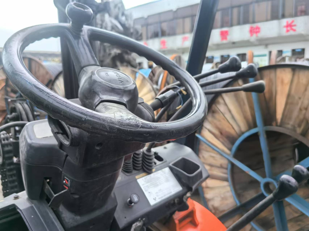 TOYOTA 5ton Forklift - Dieselstapler: das Bild 5 TOYOTA 5ton Forklift - Dieselstapler: das Bild 5