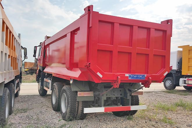 SINOTRUK Howo 371 10 Wheeler Used Dump Trucks for Sale in Congo - Kipper: das Bild 3 SINOTRUK Howo 371 10 Wheeler Used Dump Trucks for Sale in Congo - Kipper: das Bild 3