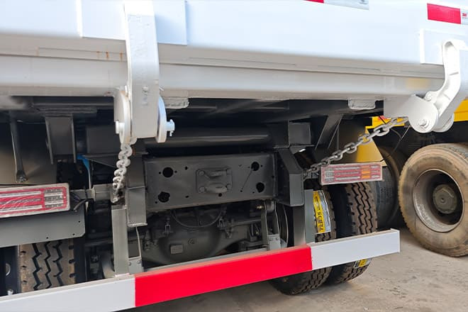SINOTRUK Used Sinotruk Howo 371 10 Wheeler Dump Truck for Sale in Kenya - Kipper: das Bild 4 SINOTRUK Used Sinotruk Howo 371 10 Wheeler Dump Truck for Sale in Kenya - Kipper: das Bild 4