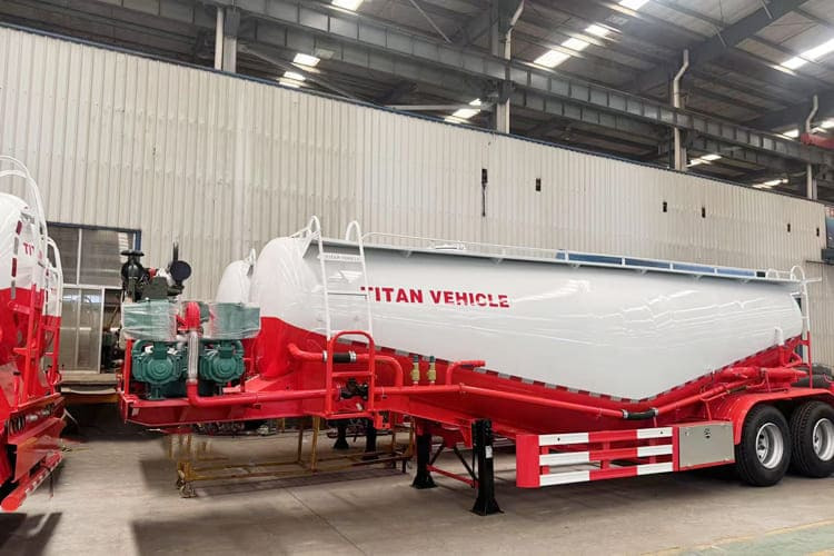 TITAN Dry Bulk Tanker Trailer for Sale in Tanzania - Siloauflieger: das Bild 1 TITAN Dry Bulk Tanker Trailer for Sale in Tanzania - Siloauflieger: das Bild 1
