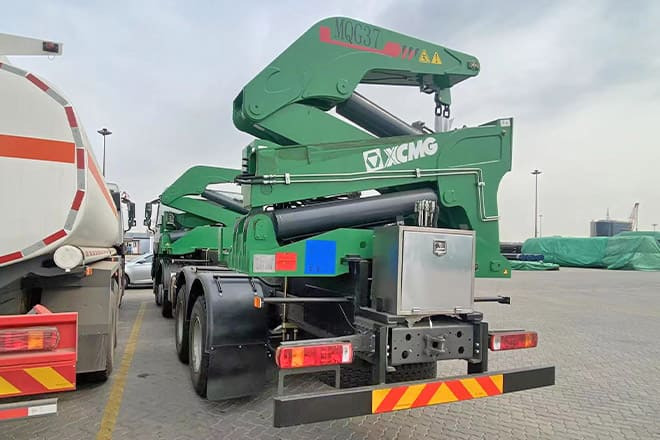 XCMG 20Ft Container Side Loader Truck for Sale in Tanzania - Containerwagen/ Wechselfahrgestell LKW: das Bild 3 XCMG 20Ft Container Side Loader Truck for Sale in Tanzania - Containerwagen/ Wechselfahrgestell LKW: das Bild 3