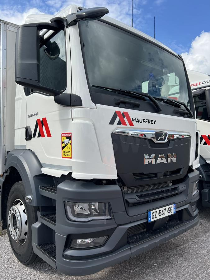 MAN TGS 26.440 - Koffer LKW: das Bild 1 MAN TGS 26.440 - Koffer LKW: das Bild 1