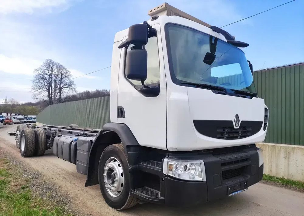 Renault Premium 26.380 Dxi 6x2 rama do zabudowy - Fahrgestell LKW: das Bild 1 Renault Premium 26.380 Dxi 6x2 rama do zabudowy - Fahrgestell LKW: das Bild 1