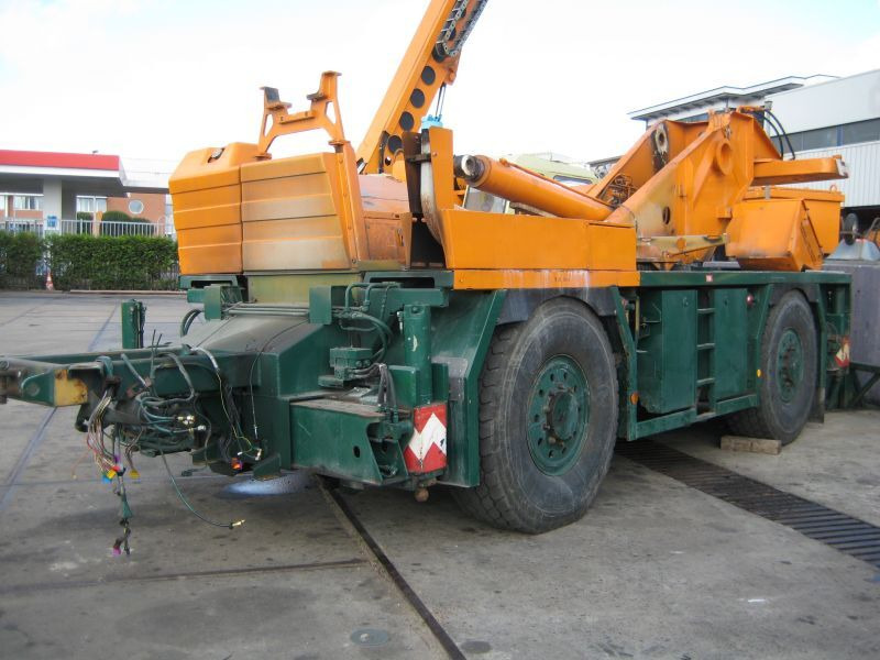 Tadano Faun ATF 30-2 for parts - Mobilkran: das Bild 2 Tadano Faun ATF 30-2 for parts - Mobilkran: das Bild 2