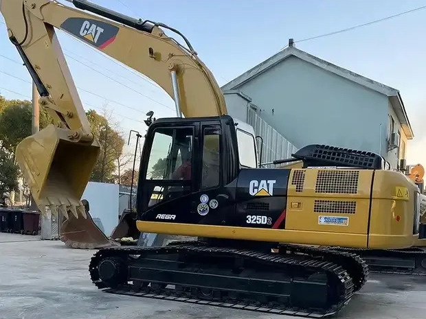 2022 Caterpillar 325 - Kettenbagger: das Bild 1 2022 Caterpillar 325 - Kettenbagger: das Bild 1