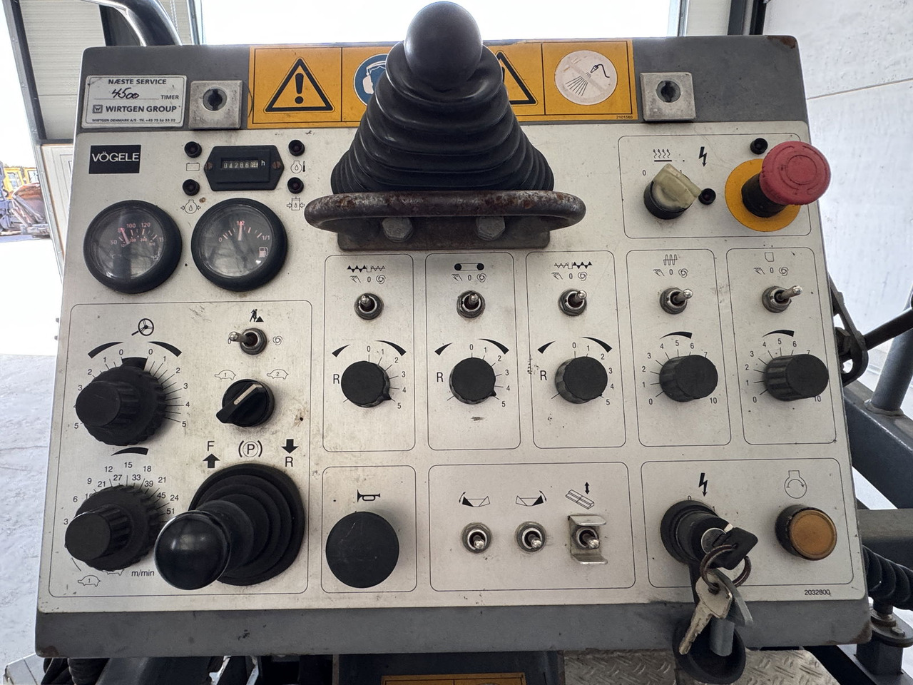 Vögele Super 800 - Asphaltfertiger/ Straßenfertiger: das Bild 4 Vögele Super 800 - Asphaltfertiger/ Straßenfertiger: das Bild 4