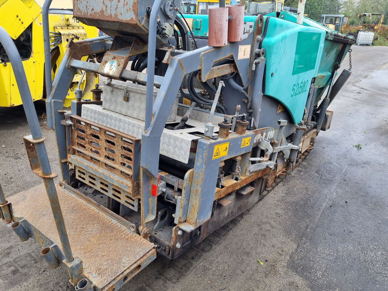 VÖGELE SUPER 800 - Asphaltfertiger/ Straßenfertiger: das Bild 2 VÖGELE SUPER 800 - Asphaltfertiger/ Straßenfertiger: das Bild 2