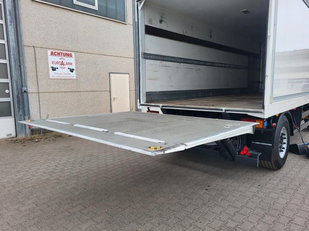 Diversen Drehschemel Vermietung möglich LBW Durchladbar Drehschemel Vermietung möglich LBW Durchladbar - Koffer Anhänger: das Bild 3 Diversen Drehschemel Vermietung möglich LBW Durchladbar Drehschemel Vermietung möglich LBW Durchladbar - Koffer Anhänger: das Bild 3