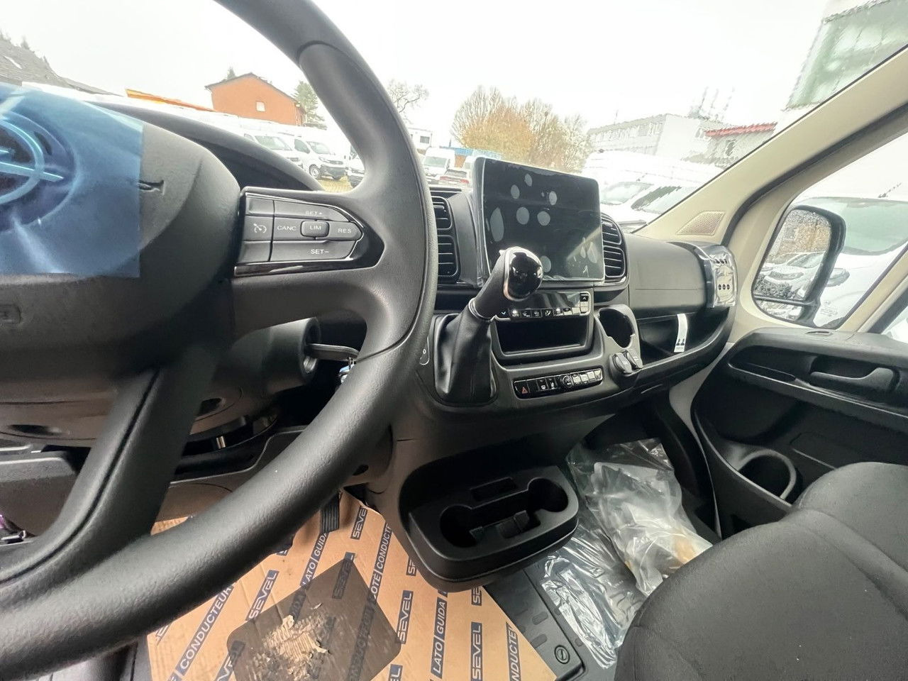 Minisattelzug, Transporter mit Doppelkabine neu kaufen Opel Movano Fahrgestell DoKa PS 180 35 L4 Heavy DSK: das Bild 26 Minisattelzug, Transporter mit Doppelkabine neu kaufen Opel Movano Fahrgestell DoKa PS 180 35 L4 Heavy DSK: das Bild 26