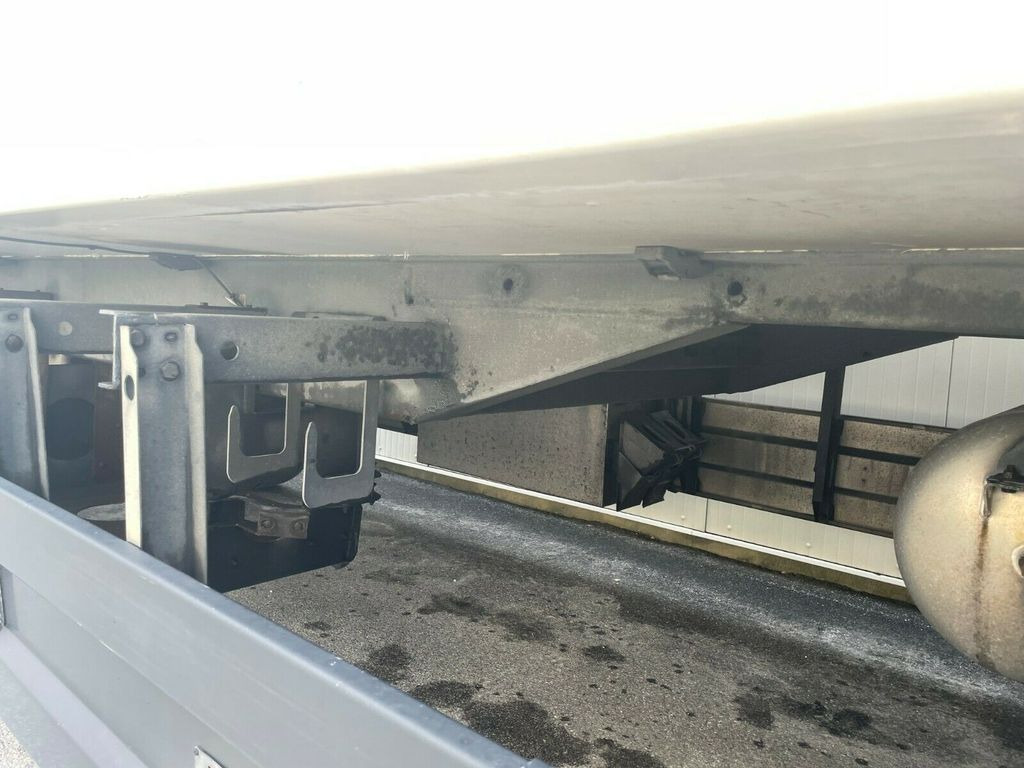 Chereau Lamberet Carrier 1000 Rohbahnen Chereau Lamberet Carrier 1000 Rohbahnen - Kühlkoffer Anhänger: das Bild 5 Chereau Lamberet Carrier 1000 Rohbahnen Chereau Lamberet Carrier 1000 Rohbahnen - Kühlkoffer Anhänger: das Bild 5