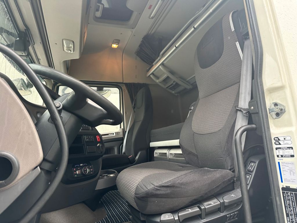 DAF XF 460 SpaceCab Retarder TÜV neu DAF XF 460 SpaceCab Retarder - Containerwagen/ Wechselfahrgestell LKW: das Bild 5 DAF XF 460 SpaceCab Retarder TÜV neu DAF XF 460 SpaceCab Retarder - Containerwagen/ Wechselfahrgestell LKW: das Bild 5