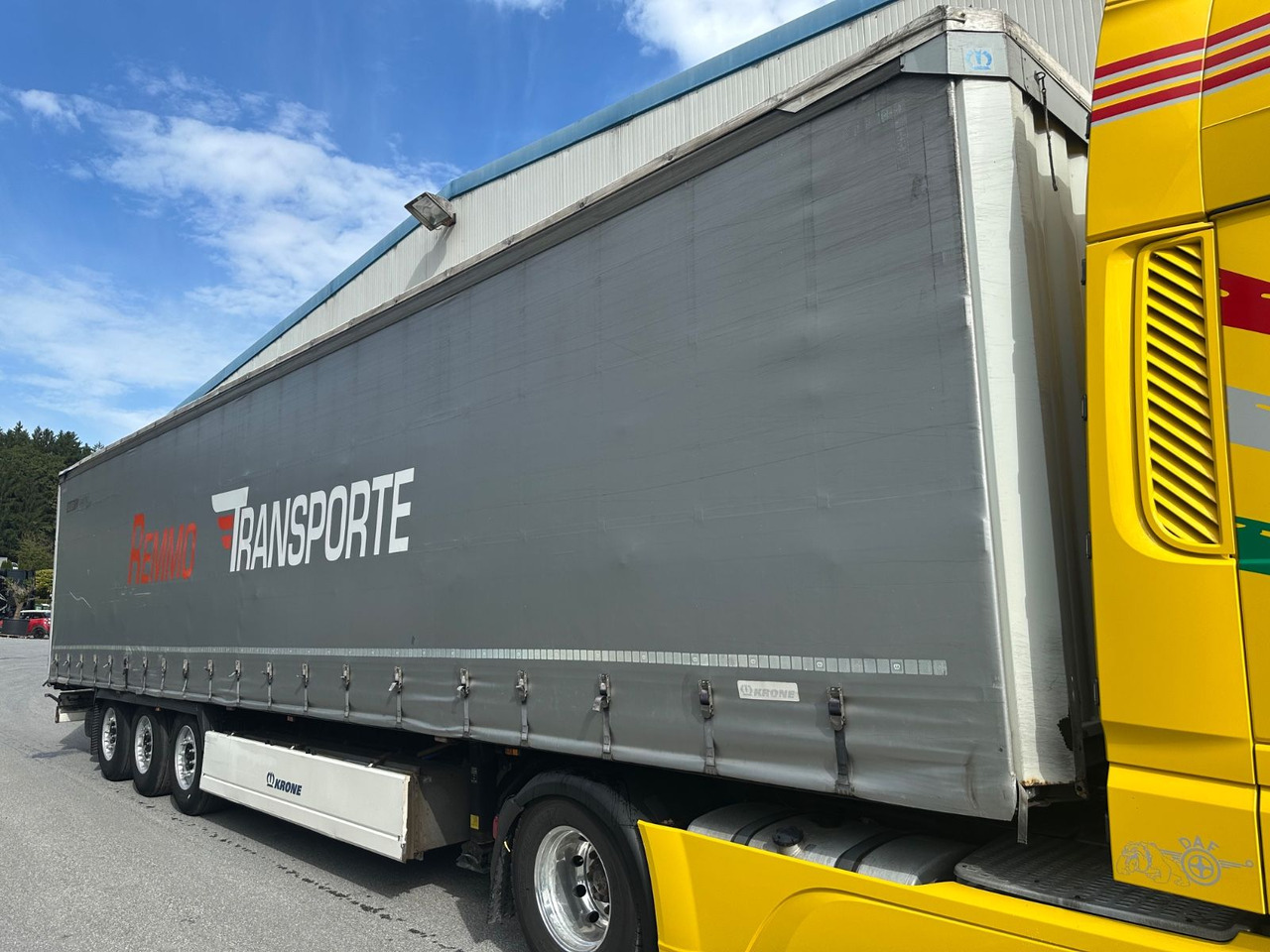 Krone SD 27 Pal-Kasten Lift XL-Cert. Standard - Planenauflieger: das Bild 2 Krone SD 27 Pal-Kasten Lift XL-Cert. Standard - Planenauflieger: das Bild 2