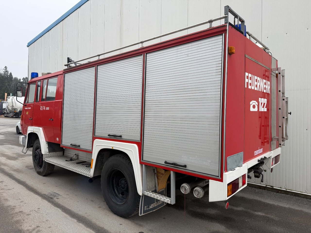 Steyr 791 Feuerwehr 2000L Tank - LKW: das Bild 4 Steyr 791 Feuerwehr 2000L Tank - LKW: das Bild 4