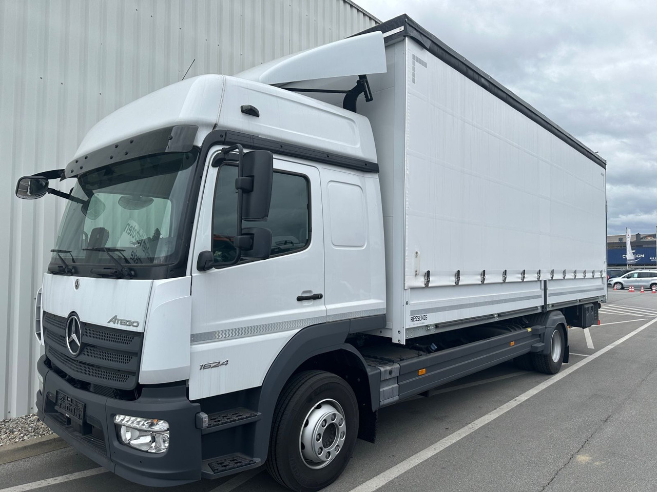 Mercedes-Benz Atego 1524 BigSpace LBW Navi/Kamera Mercedes-Benz Atego 1524 BigSpace LBW Navi/Kamera - Plane LKW: das Bild 1 Mercedes-Benz Atego 1524 BigSpace LBW Navi/Kamera Mercedes-Benz Atego 1524 BigSpace LBW Navi/Kamera - Plane LKW: das Bild 1