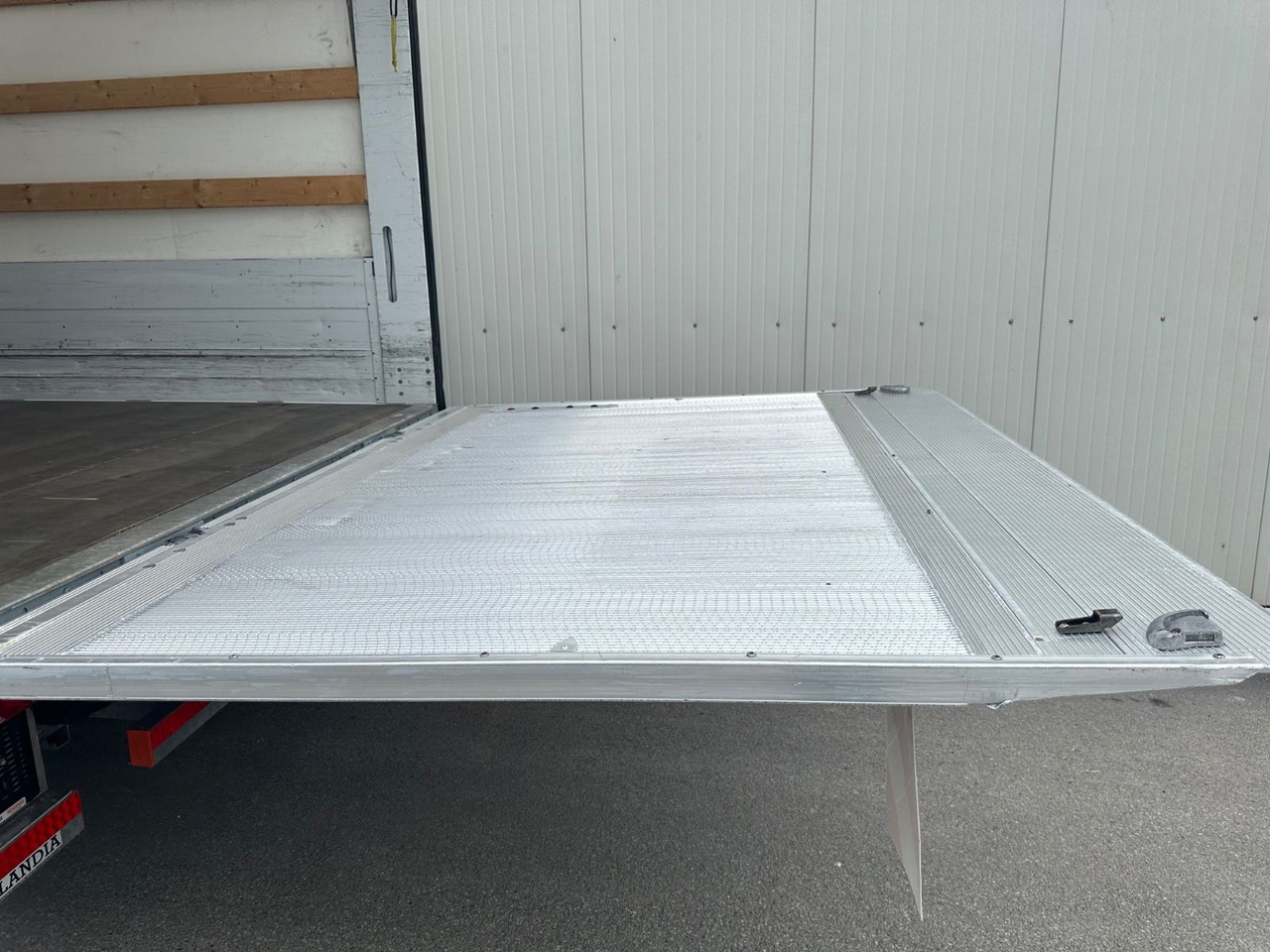 Mercedes-Benz Atego 1524 BigSpace LBW Navi/Kamera - Plane LKW: das Bild 5 Mercedes-Benz Atego 1524 BigSpace LBW Navi/Kamera - Plane LKW: das Bild 5