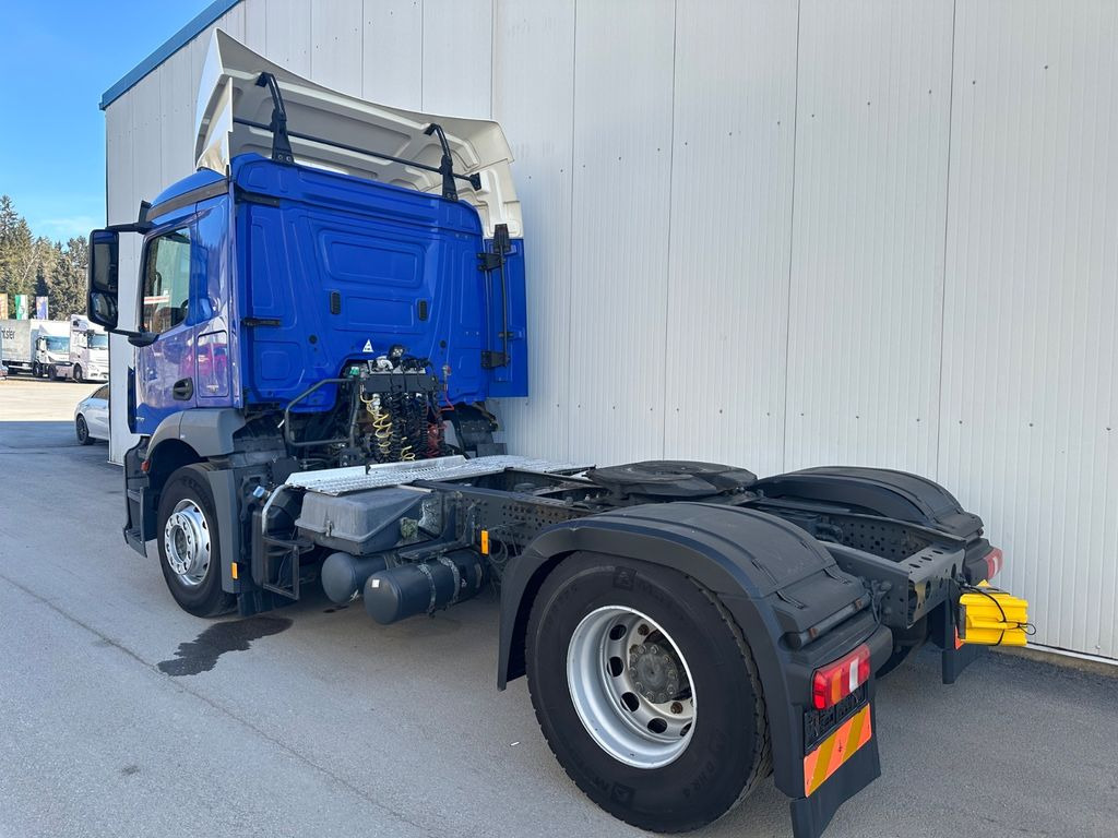 Mercedes-Benz Antos 1836 Mercedes-Benz Antos 1836 - Sattelzugmaschine: das Bild 3 Mercedes-Benz Antos 1836 Mercedes-Benz Antos 1836 - Sattelzugmaschine: das Bild 3