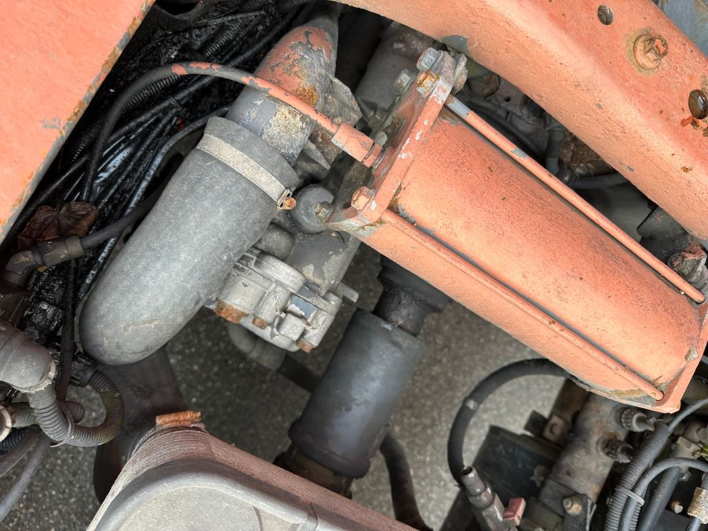 Scania 144/530 Retarder Schalter - Sattelzugmaschine: das Bild 5 Scania 144/530 Retarder Schalter - Sattelzugmaschine: das Bild 5