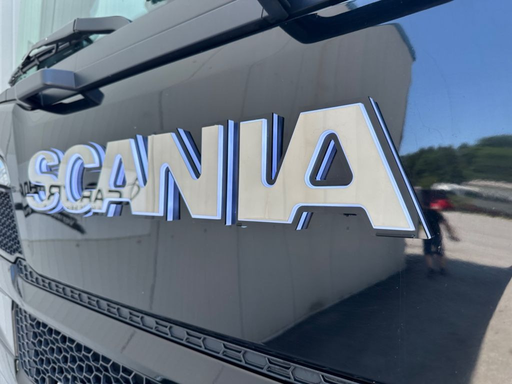 Scania 500R Vollluft Alu Leder LED Hyd. - Sattelzugmaschine: das Bild 5 Scania 500R Vollluft Alu Leder LED Hyd. - Sattelzugmaschine: das Bild 5
