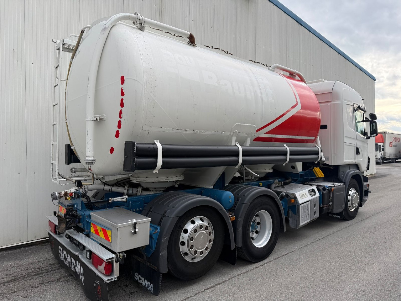 Scania R 480 Opticruise Highline Retarder PTO Standklim - Saug-/ Spülfahrzeug: das Bild 4 Scania R 480 Opticruise Highline Retarder PTO Standklim - Saug-/ Spülfahrzeug: das Bild 4