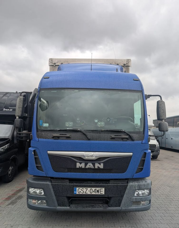 MAN TGL - Plane LKW: das Bild 2 MAN TGL - Plane LKW: das Bild 2