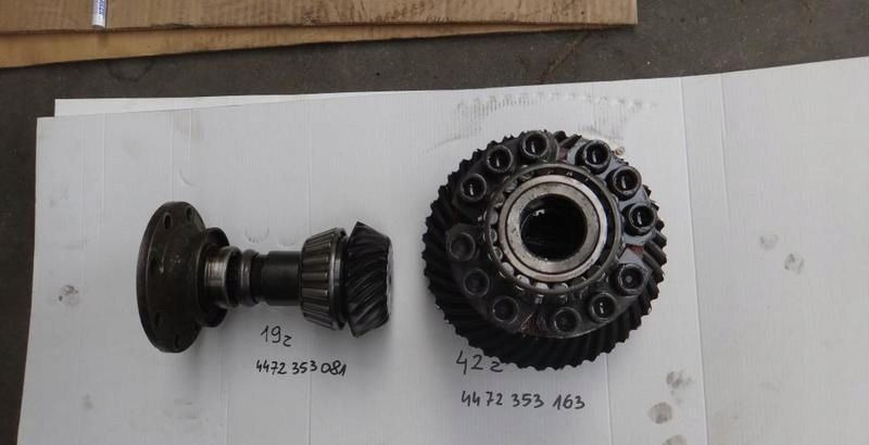 JOHN DEERE DYFER zf 4472353081 4472353163 atak tal - Differenzial Getriebe für Landmaschine: das Bild 1 JOHN DEERE DYFER zf 4472353081 4472353163 atak tal - Differenzial Getriebe für Landmaschine: das Bild 1