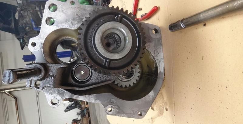 JOHN DEERE OBUDOWA DEKIEL L38841 - Transmission für Landmaschine: das Bild 2 JOHN DEERE OBUDOWA DEKIEL L38841 - Transmission für Landmaschine: das Bild 2