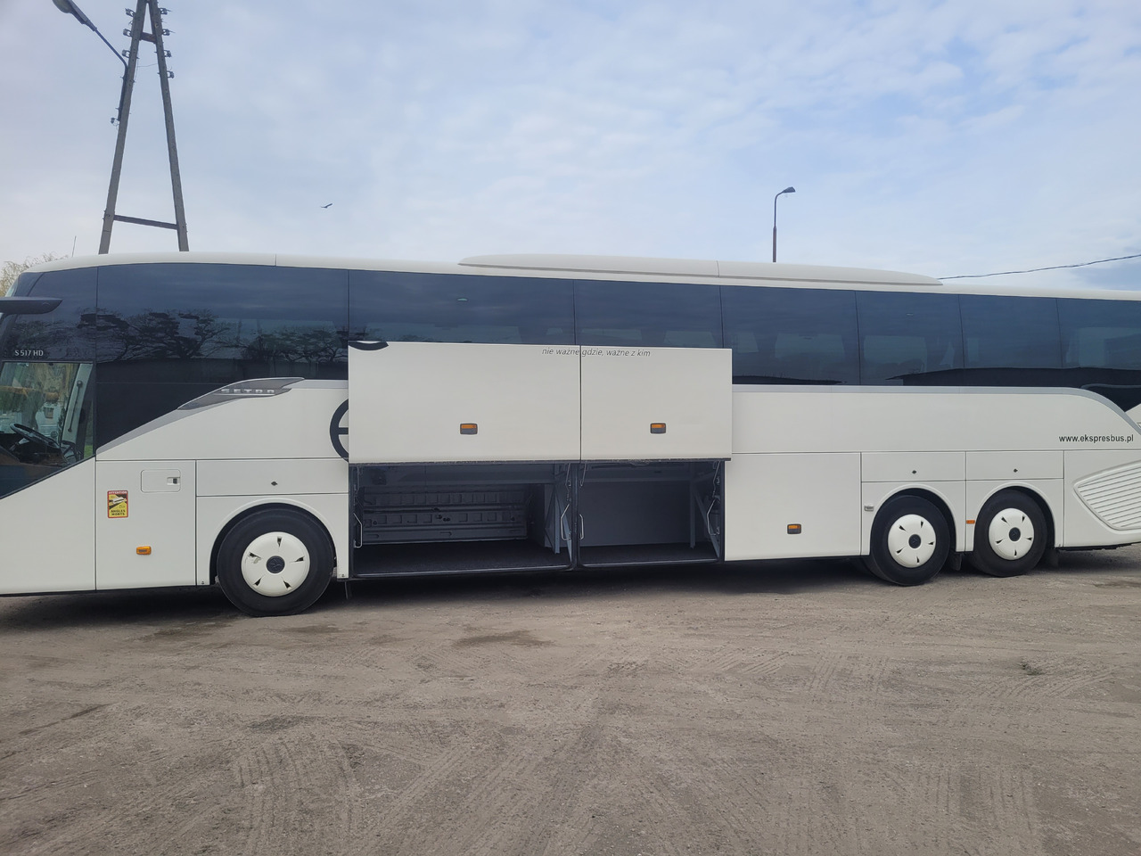 SETRA 517 HD - Reisebus: das Bild 4 SETRA 517 HD - Reisebus: das Bild 4