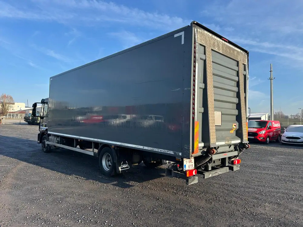 Iveco ML120E280 *Hayon 2000 kg*280 CV*caisse 7m8 - Koffer LKW: das Bild 3 Iveco ML120E280 *Hayon 2000 kg*280 CV*caisse 7m8 - Koffer LKW: das Bild 3