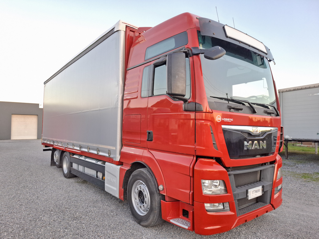 MAN TGX 26.440 E6 - Plane LKW: das Bild 1 MAN TGX 26.440 E6 - Plane LKW: das Bild 1