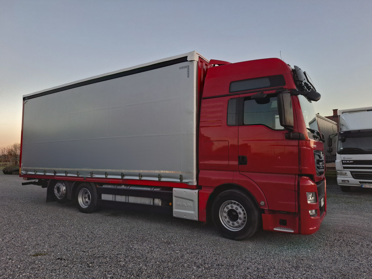 MAN TGX 26.440 E6 - Plane LKW: das Bild 5 MAN TGX 26.440 E6 - Plane LKW: das Bild 5