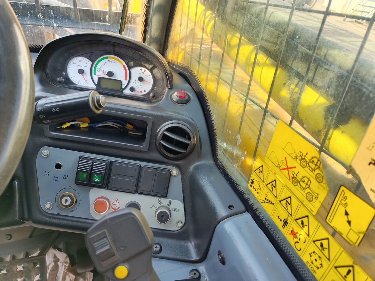 DIECI RUNNER 30.11 – Leasing DIECI RUNNER 30.11: das Bild 6 DIECI RUNNER 30.11 – Leasing DIECI RUNNER 30.11: das Bild 6