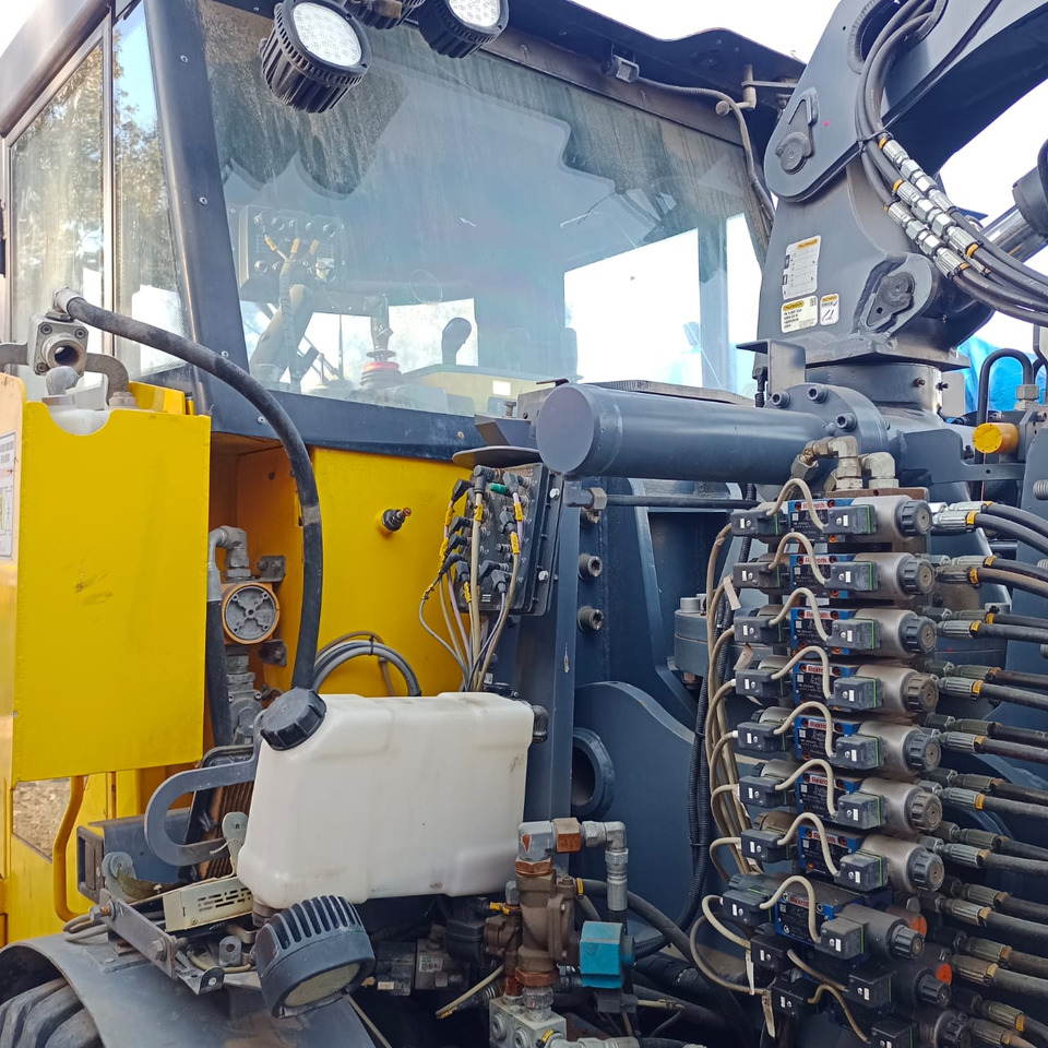 EPIROC BOLTEC S - Bergbaumaschine: das Bild 2 EPIROC BOLTEC S - Bergbaumaschine: das Bild 2