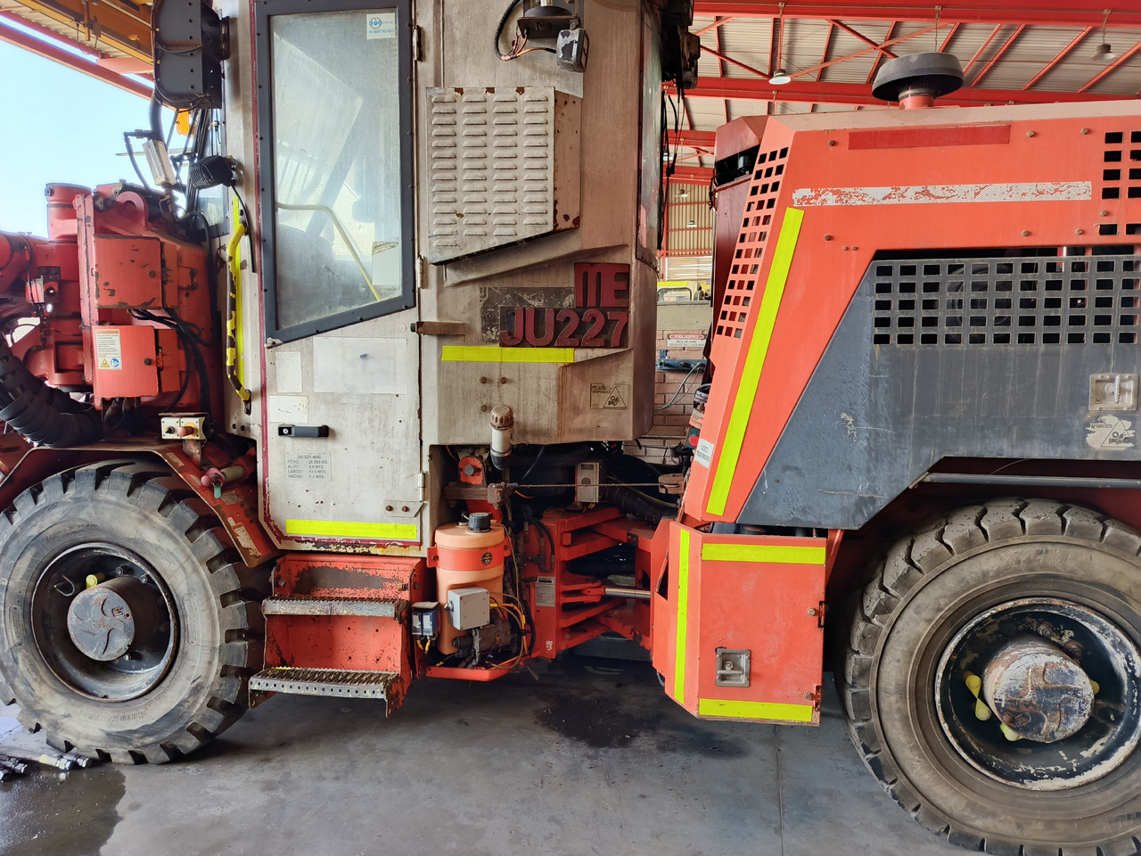 SANDVIK DD321-40C - Bergbaumaschine: das Bild 2 SANDVIK DD321-40C - Bergbaumaschine: das Bild 2