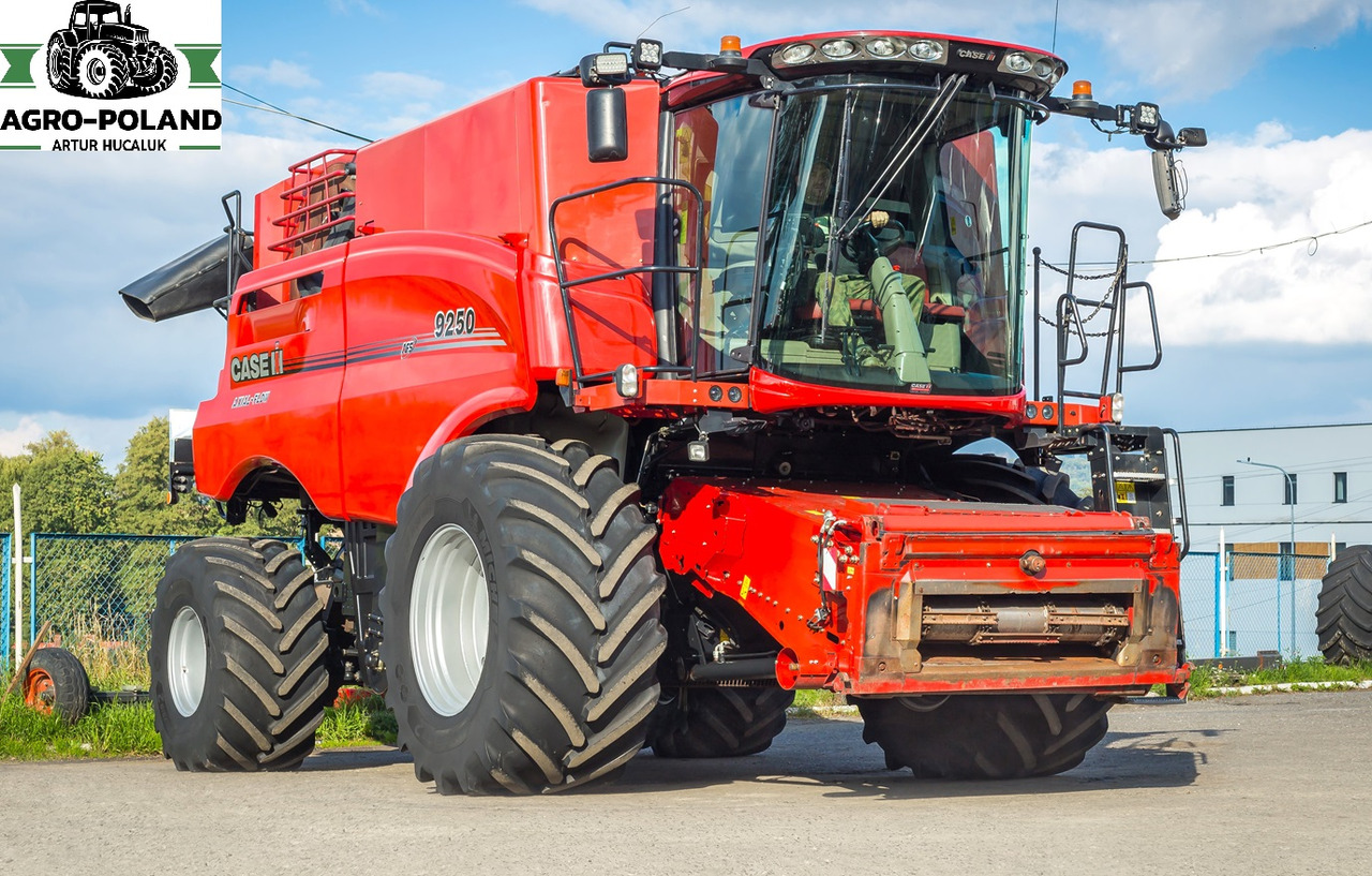 CASE IH IH 9250 AFS - 2019 ROK - 4X4 - 10,7 M. - GPS - AUTOPILOT - 2754H - Mähdrescher: das Bild 3 CASE IH IH 9250 AFS - 2019 ROK - 4X4 - 10,7 M. - GPS - AUTOPILOT - 2754H - Mähdrescher: das Bild 3