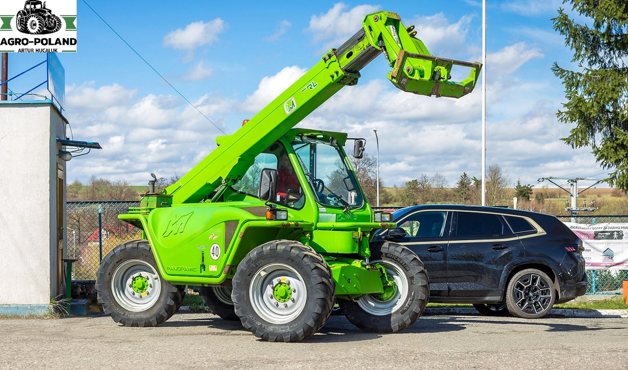 MERLO P 41.7 FARMER - 2010 ROK - WAGA - ŁYŻKA 2.5 M3- WIDŁY + UKŁAD PNEUMATYCZNY - Teleskoplader: das Bild 4 MERLO P 41.7 FARMER - 2010 ROK - WAGA - ŁYŻKA 2.5 M3- WIDŁY + UKŁAD PNEUMATYCZNY - Teleskoplader: das Bild 4