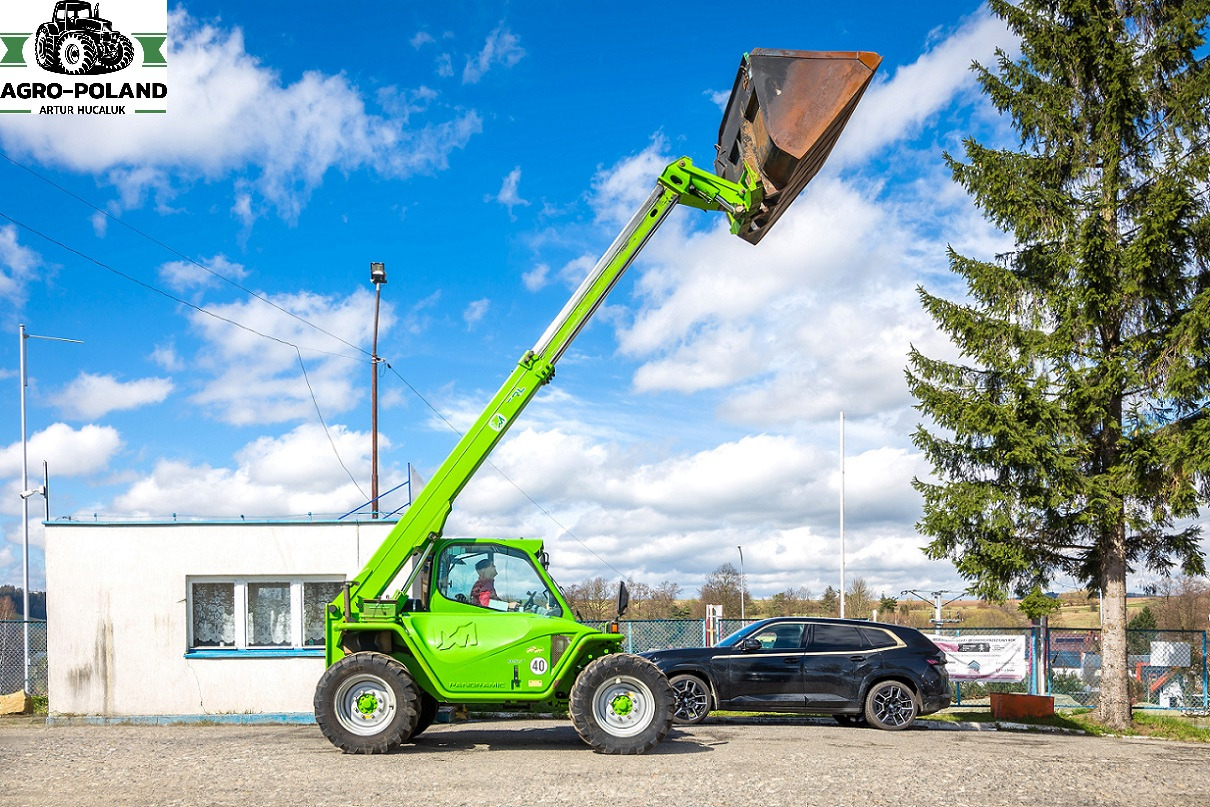 MERLO P 41.7 FARMER - 2010 ROK - WAGA - ŁYŻKA 2.5 M3- WIDŁY + UKŁAD PNEUMATYCZNY - Teleskoplader: das Bild 3 MERLO P 41.7 FARMER - 2010 ROK - WAGA - ŁYŻKA 2.5 M3- WIDŁY + UKŁAD PNEUMATYCZNY - Teleskoplader: das Bild 3