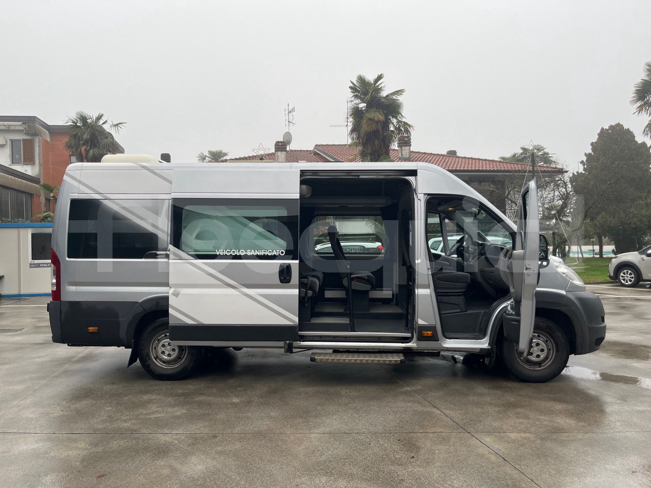 Kleinbus, Personentransporter Fiat Ducato: das Bild 12
