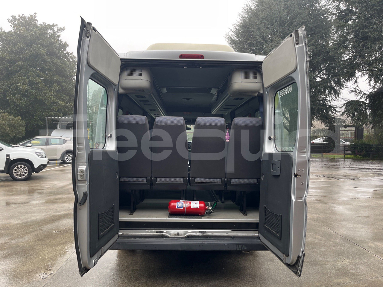 Kleinbus, Personentransporter Fiat Ducato: das Bild 15