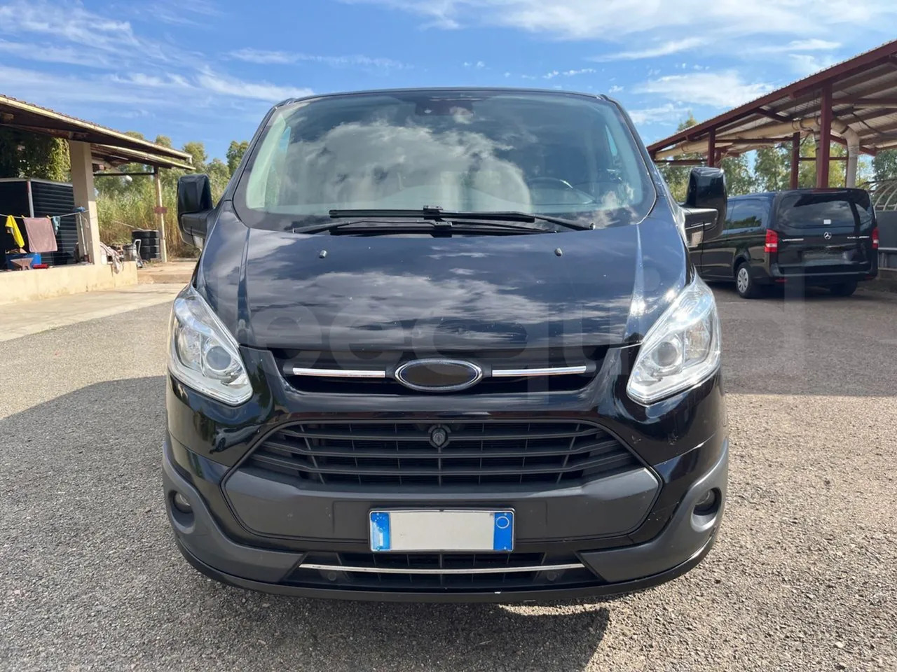 Ford Tourneo Custom - Überlandbus: das Bild 2 Ford Tourneo Custom - Überlandbus: das Bild 2