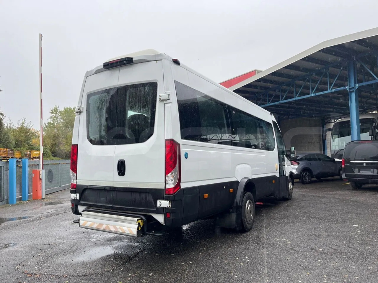Überlandbus Iveco Daily: das Bild 9