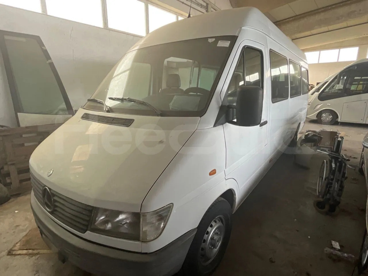 Mercedes-Benz Sprinter - Kleinbus, Personentransporter: das Bild 4 Mercedes-Benz Sprinter - Kleinbus, Personentransporter: das Bild 4
