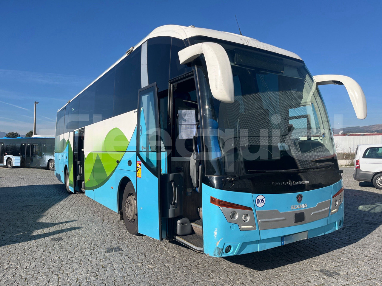 Scania Stellae - Reisebus: das Bild 1 Scania Stellae - Reisebus: das Bild 1