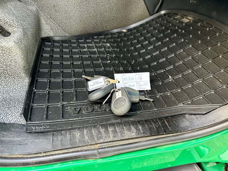 Volvo FE 330 6x2 Hooklift Joab 20 to 5400 mm Lenkachse - Abrollkipper: das Bild 5 Volvo FE 330 6x2 Hooklift Joab 20 to 5400 mm Lenkachse - Abrollkipper: das Bild 5